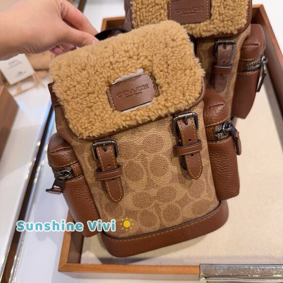 NWT Coach Sprint Sling PackIn Signature Canvas CDB70 Gunmetal - Picture 1 of 8